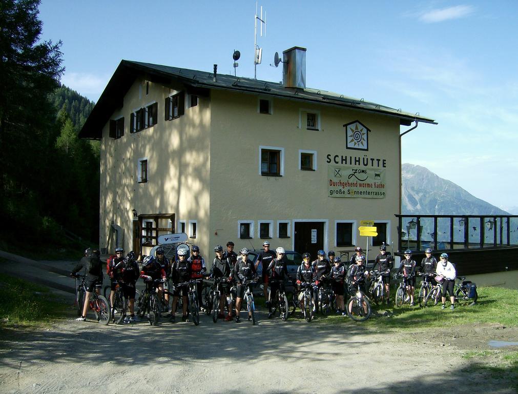 Skihuette Zams Extérieur photo